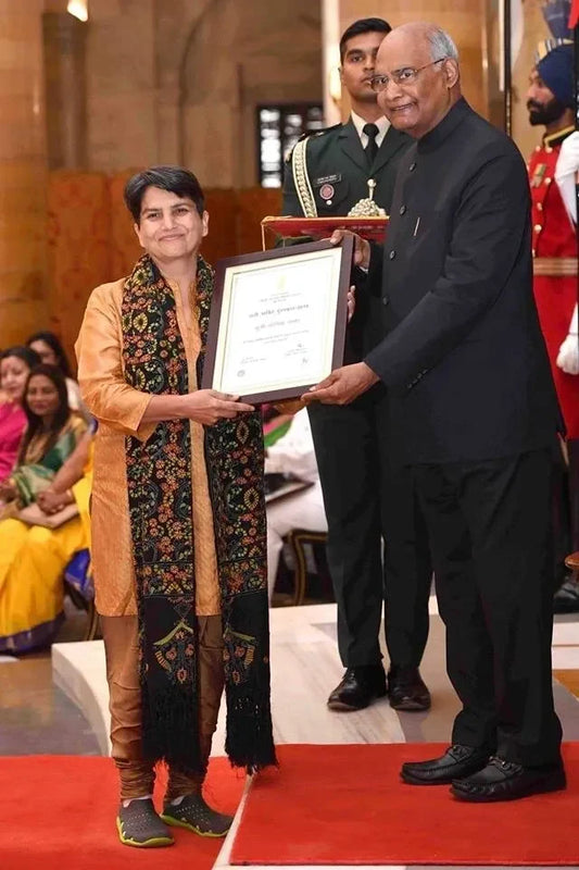 Presidential award for tea & elephants!